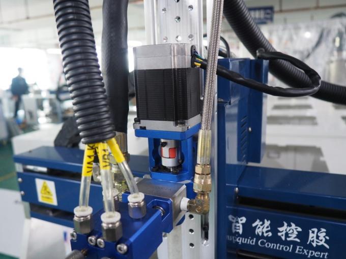 CCD بصري واحد جزء آلة توزيع الغراء 60L سعة الخزان 6